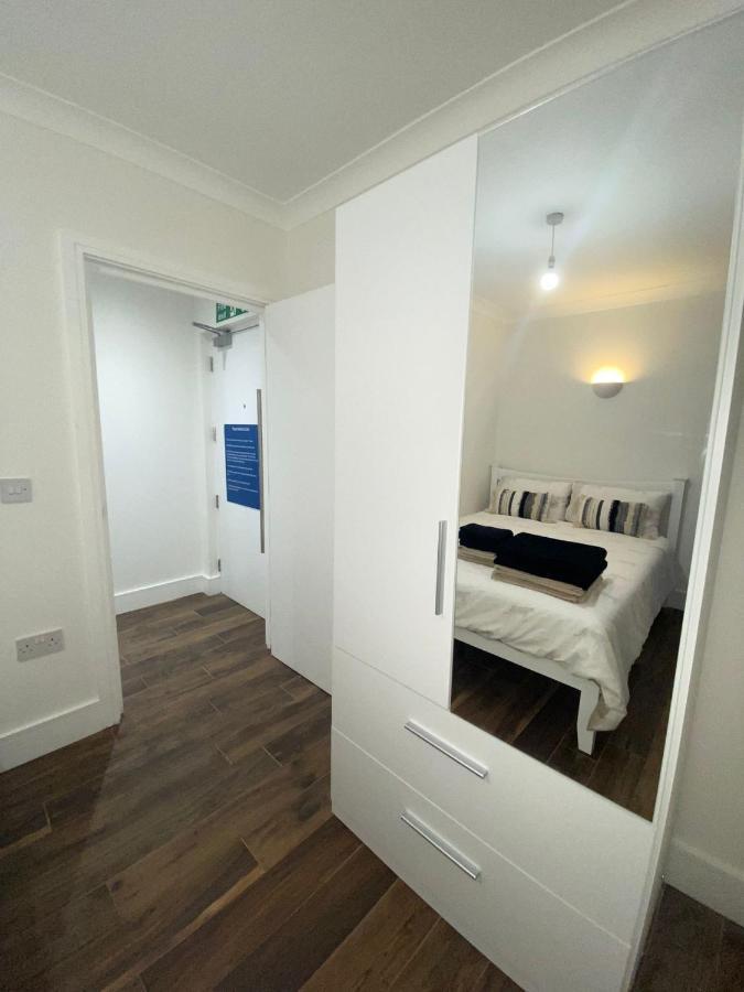 Central London, Jaccuzzi,Newbuild, 2 Bedrooms Two Baths Exterior photo