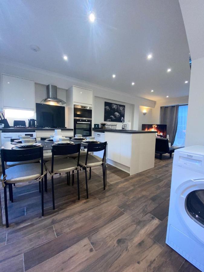 Central London, Jaccuzzi,Newbuild, 2 Bedrooms Two Baths Exterior photo