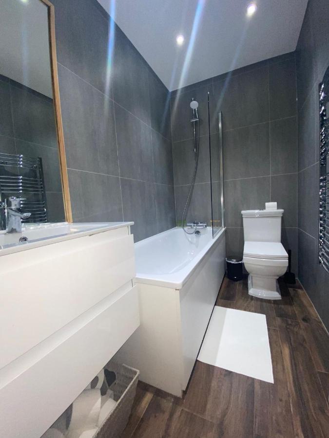 Central London, Jaccuzzi,Newbuild, 2 Bedrooms Two Baths Exterior photo